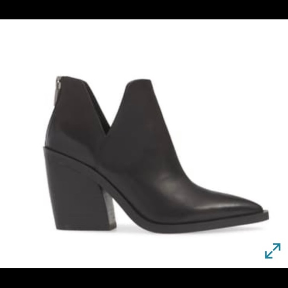 Gigietta black booties - worn once!